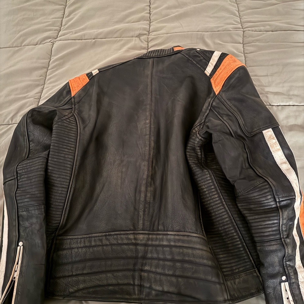 JAMES MEN'S VINTAGE MOTORCYCLE LEATHED
JACKET